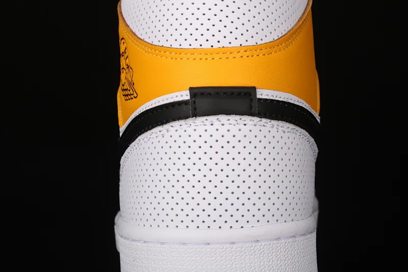 All categories Air Jordan Jordan series basketball shoes Air Jordan 1 Mid Air Jordan 1 Mid AJ1 Joe 1 white yellow black hook Chinese culture basketball shoes BQ6472-107